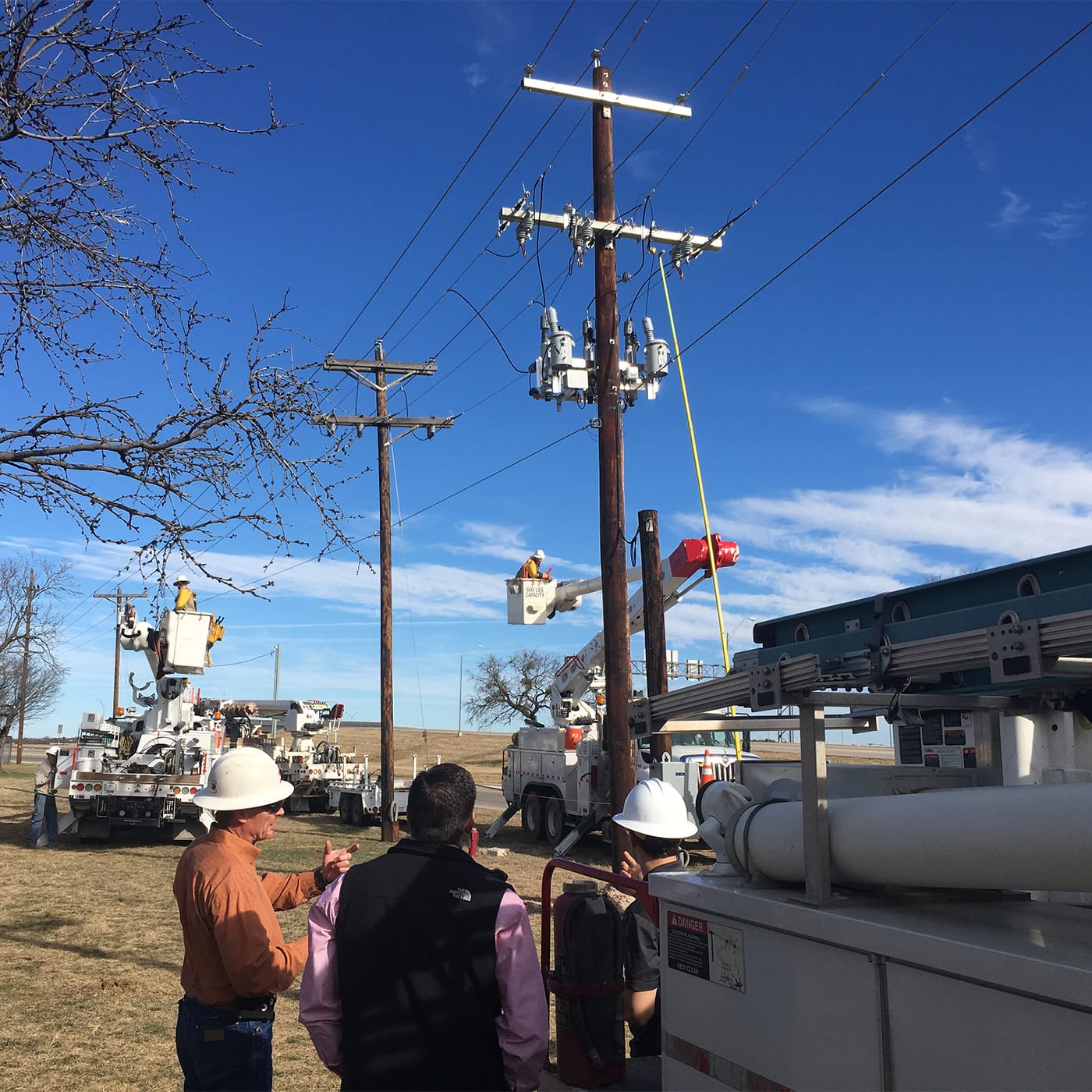 Utility boom trucks